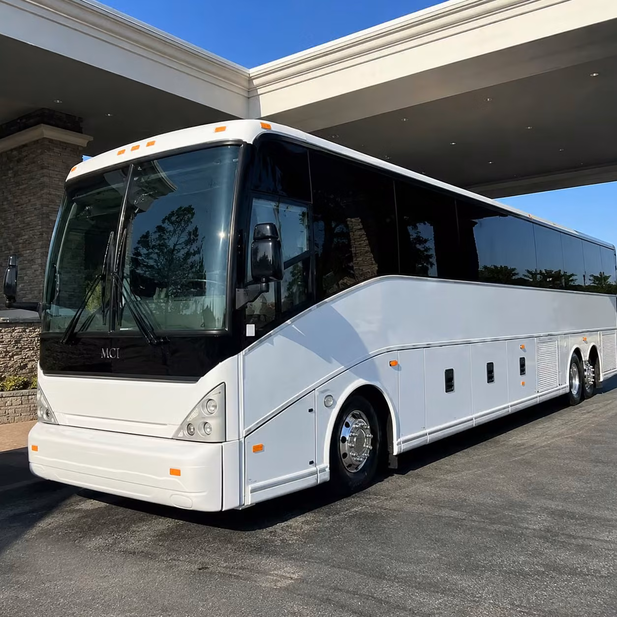 compare airport transportation options in minneapolis and beyond