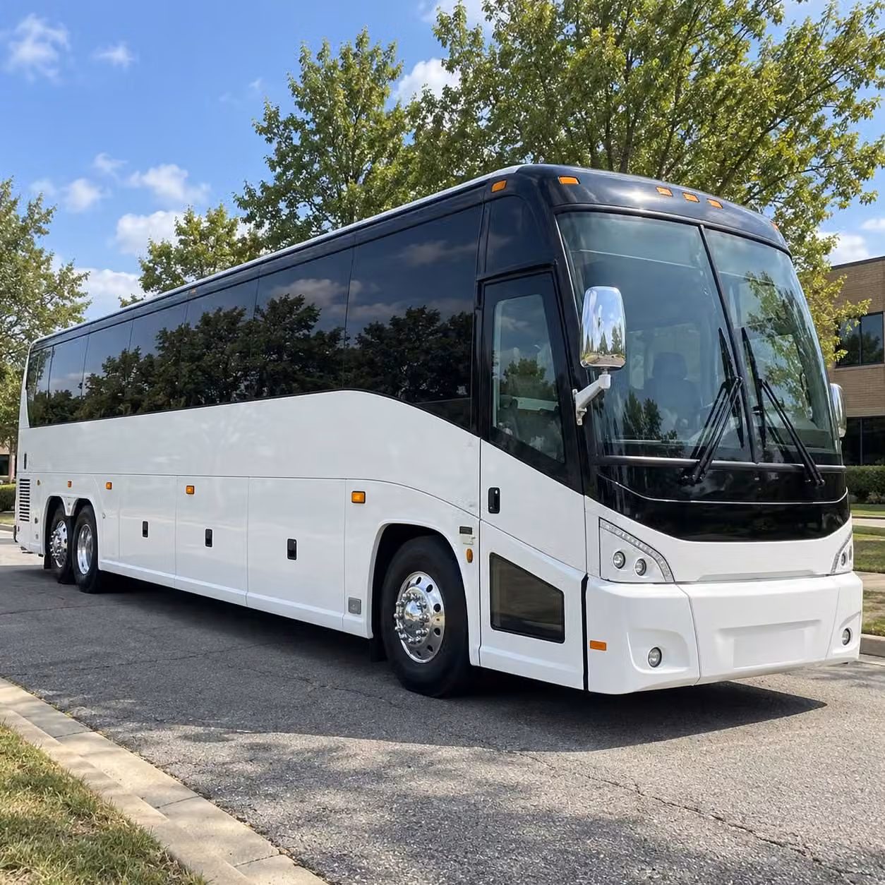 long distance charter bus rentals from minneapolis to chicago and the midwest