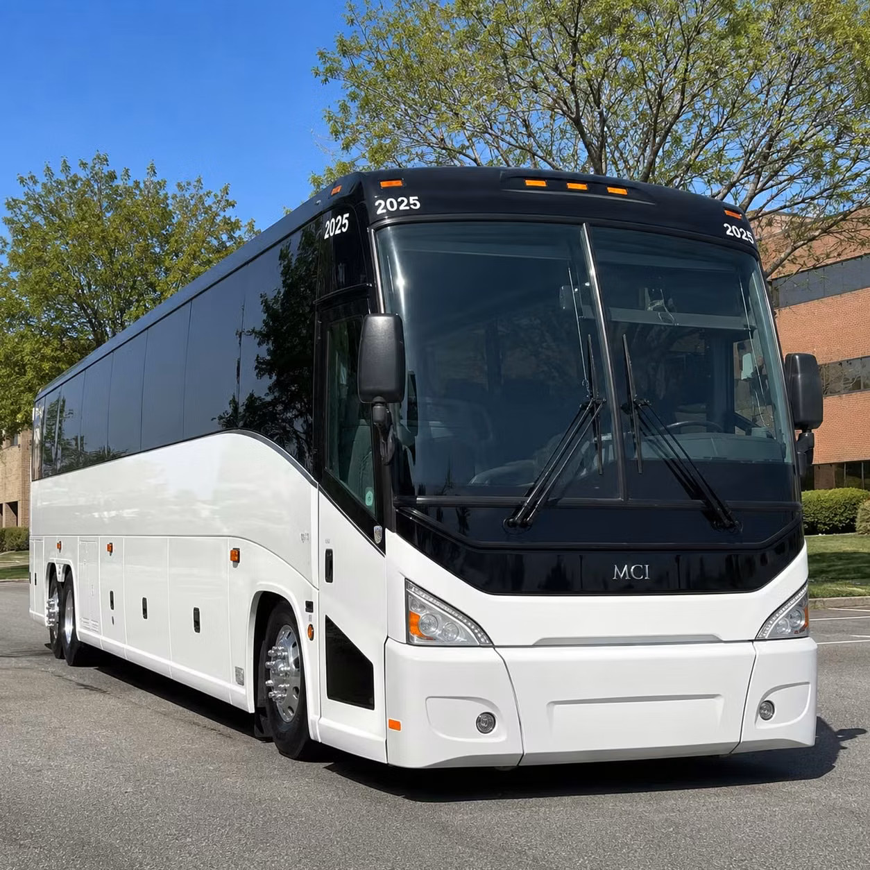 minneapolis vikings fans charter bus rentals to u s bank stadium